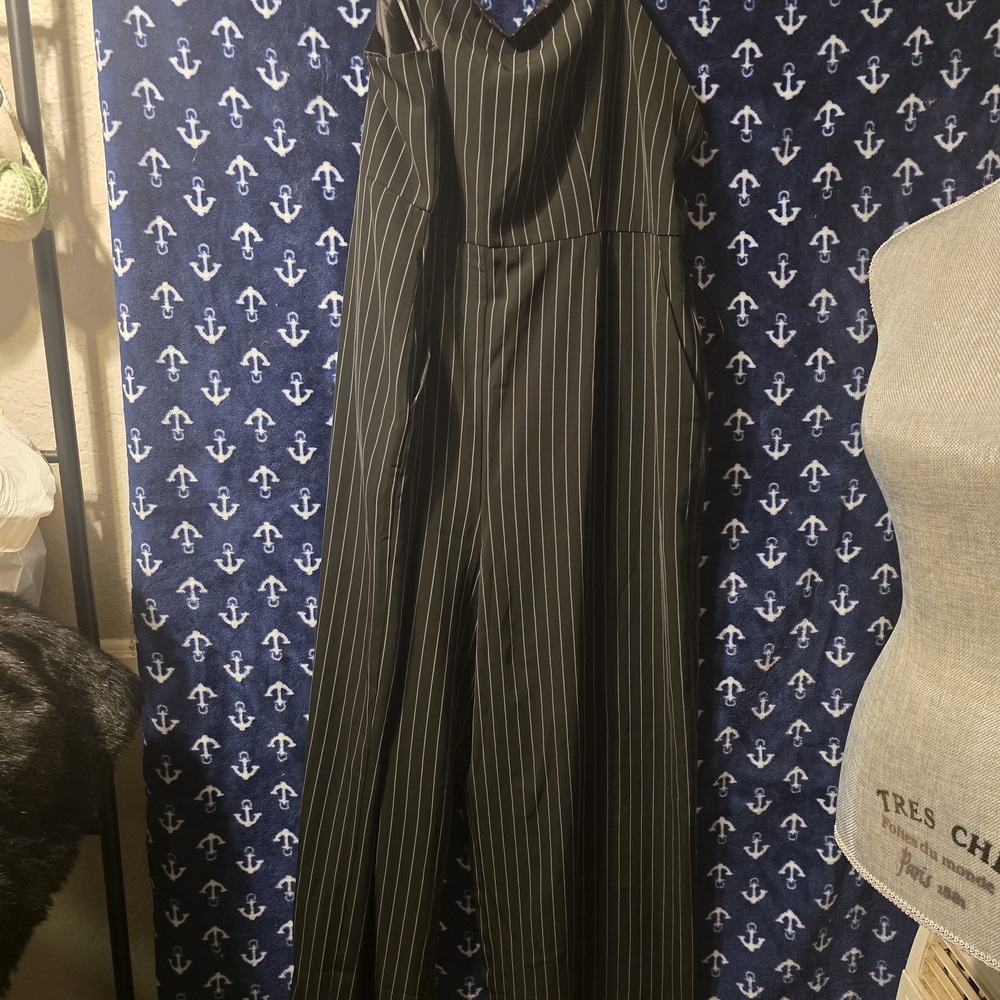 Forever 21 Black Elegant Jumpsuit